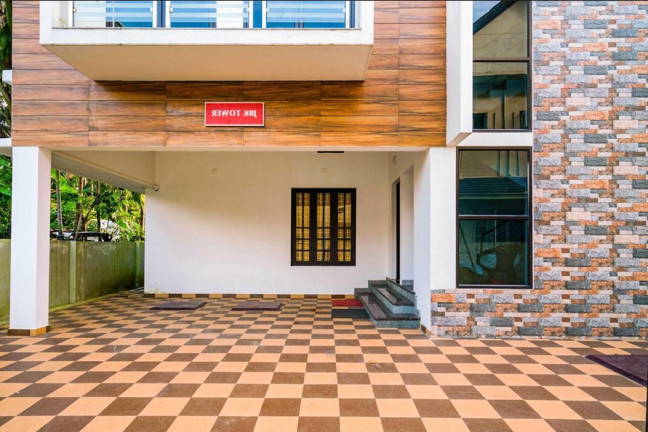 Hotel O Thykoodam Apartments Kochi Luaran gambar